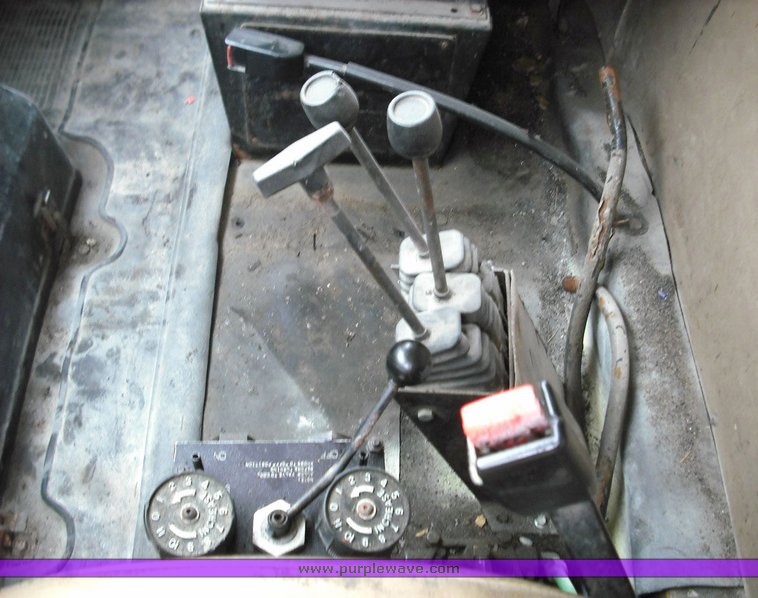 image for item 3020 1993 International 4900