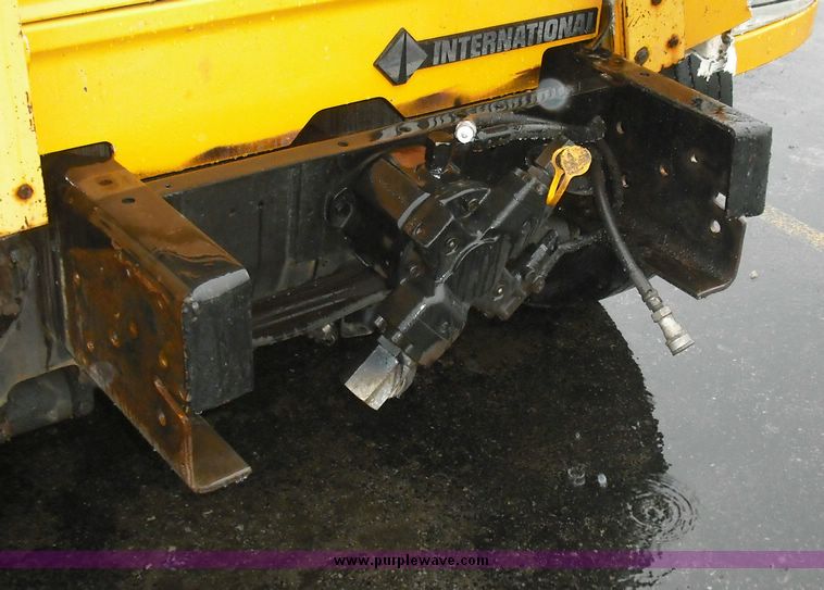 image for item 3244 1997 International 4900 truck with dumpbed