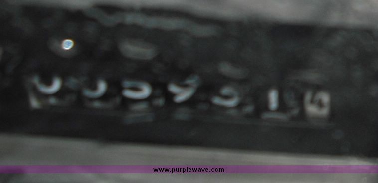 image for item 3244 1997 International 4900 truck with dumpbed