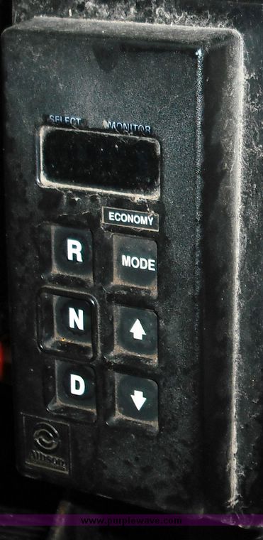 image for item 3244 1997 International 4900 truck with dumpbed