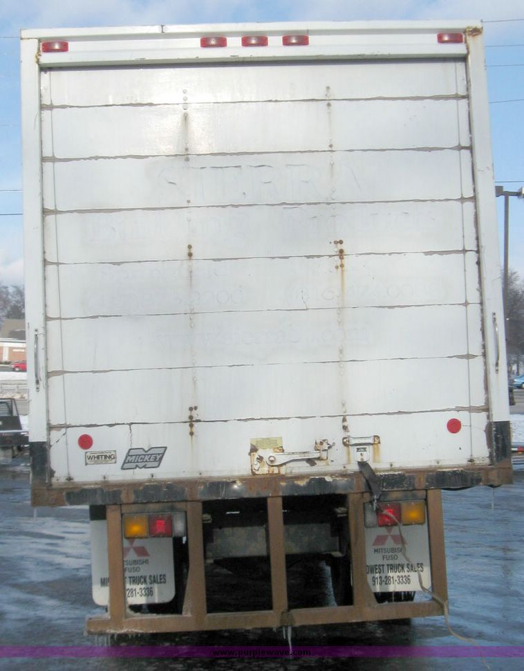 image for item 5319 1998 Mitsubishi Fuso box truck