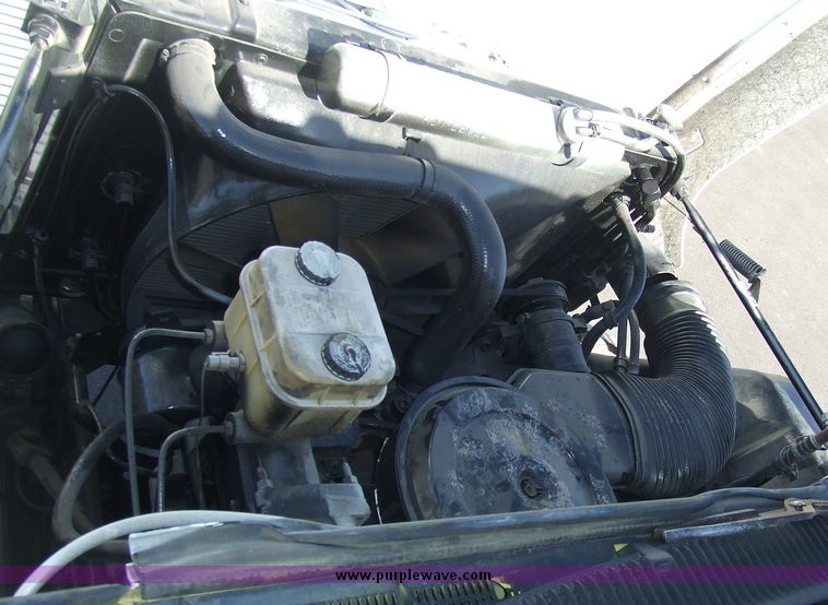 image for item 6646 1991 GMC Topkick C7H042