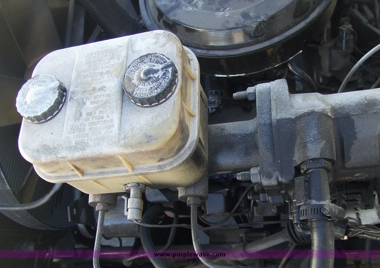 image for item 6646 1991 GMC Topkick C7H042