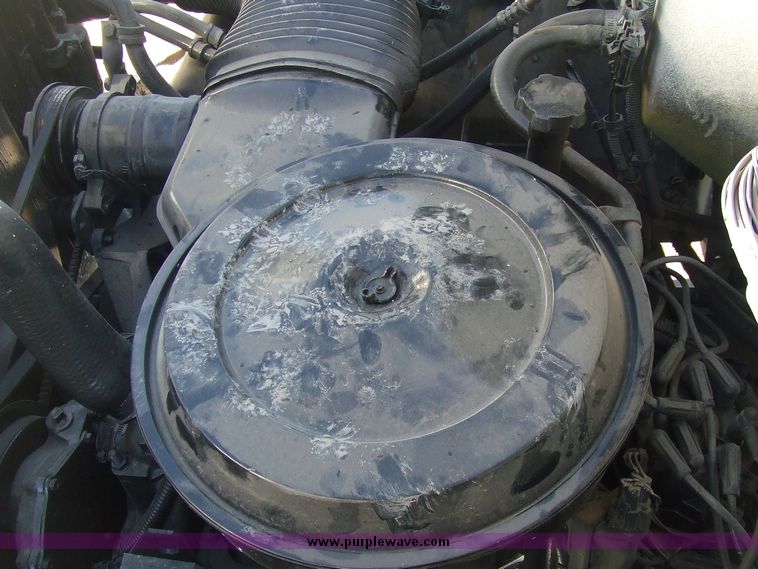 image for item 6646 1991 GMC Topkick C7H042