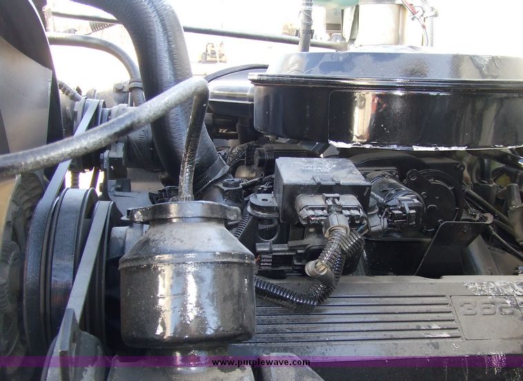 image for item 6646 1991 GMC Topkick C7H042