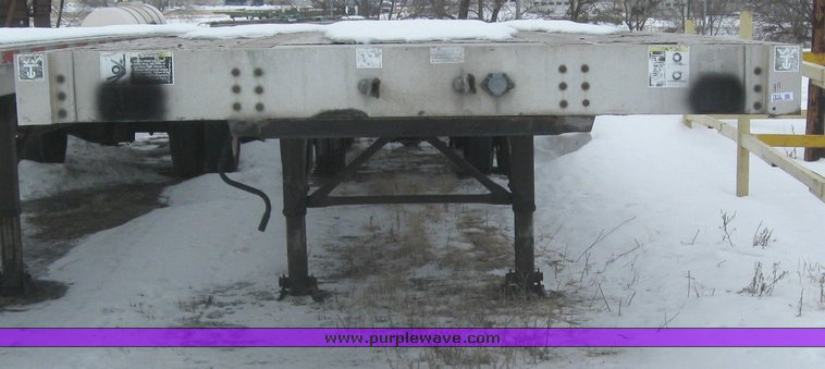 image for item 7812 1995 Wilson CF-900 48' spread axle flat bed trailer