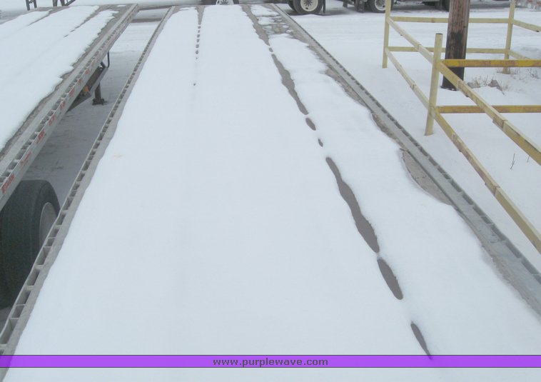 image for item 7813 1995 Wilson 48' spread axle flat bed trailer