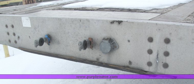 image for item 7813 1995 Wilson 48' spread axle flat bed trailer