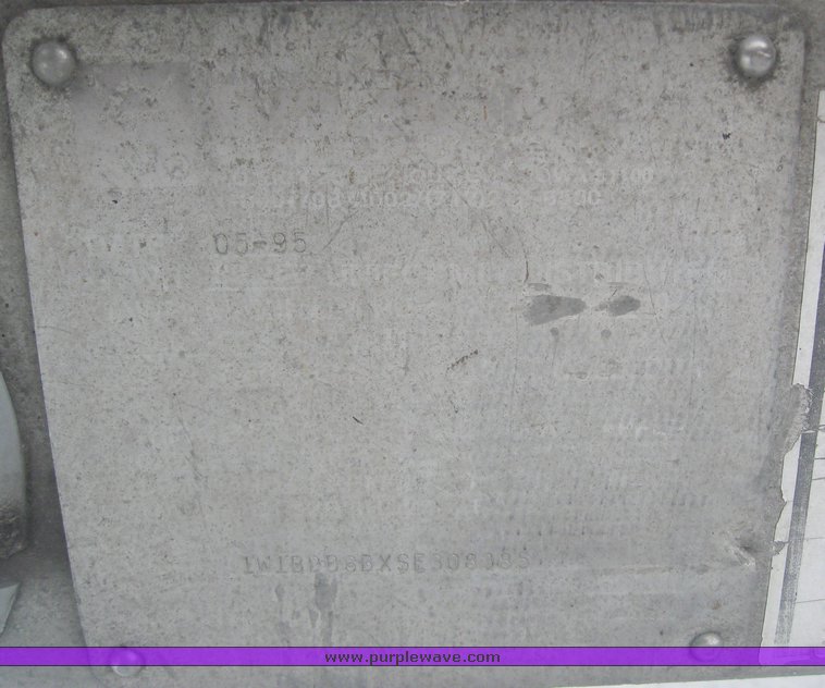 image for item 7813 1995 Wilson 48' spread axle flat bed trailer