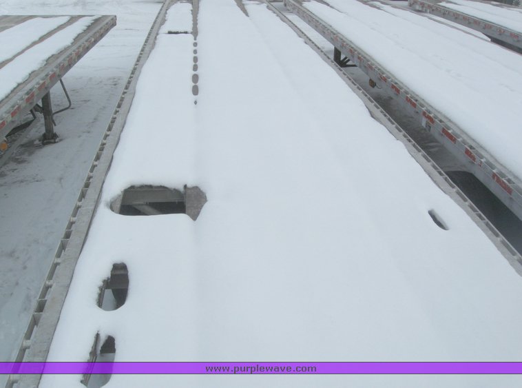 image for item 7816 1995 Wilson 48' spread axle flatbed trailer