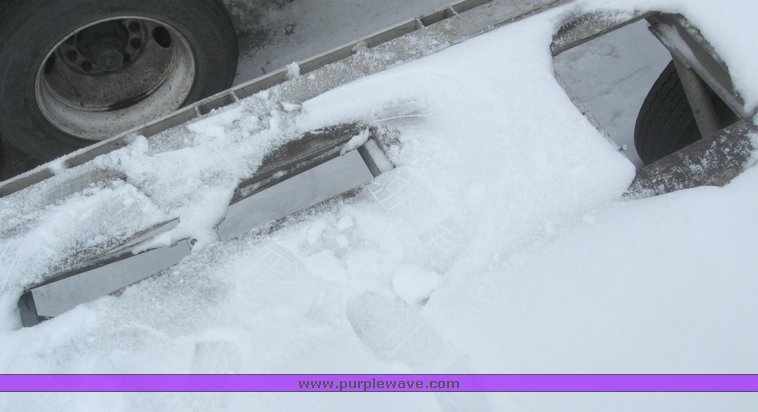 image for item 7816 1995 Wilson 48' spread axle flatbed trailer