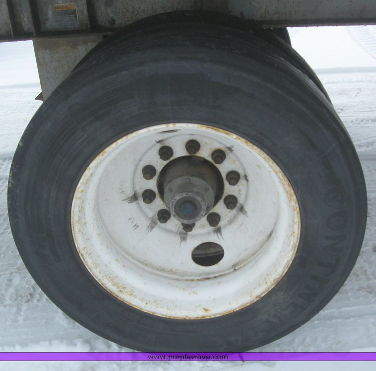image for item 7817 1995 Wilson 48' spread axle flat bed trailer