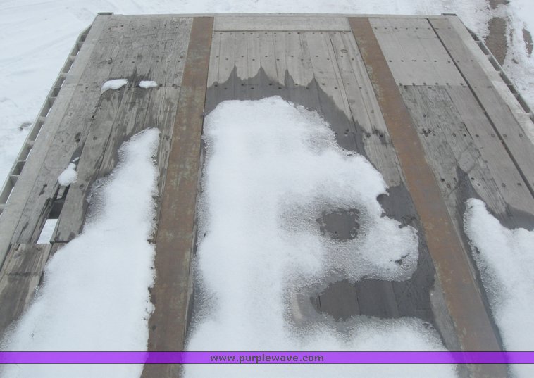 image for item 7817 1995 Wilson 48' spread axle flat bed trailer