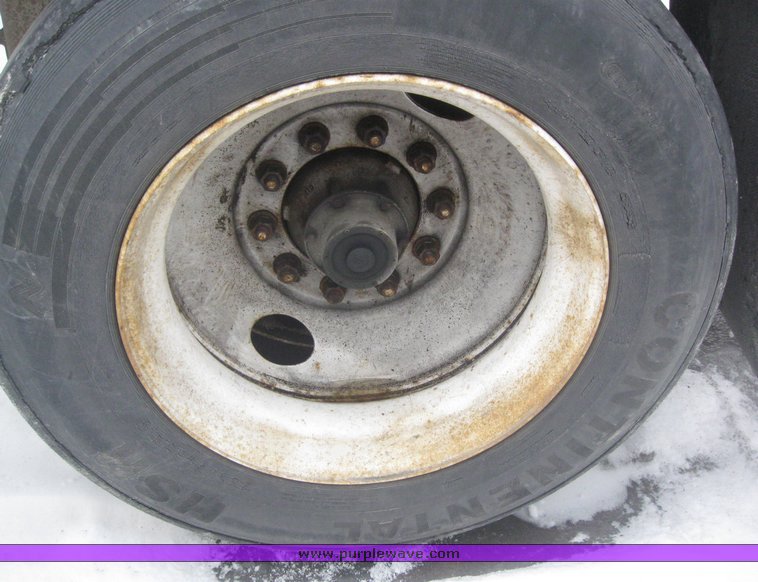 image for item 7818 1997 Wilson 48' spread axle flat bed trailer