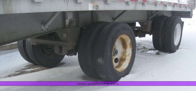 image for item 7820 1995 Wilson 48' spread axle flat bed trailer