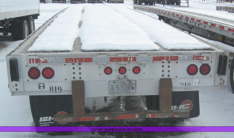 image for item 7820 1995 Wilson 48' spread axle flat bed trailer