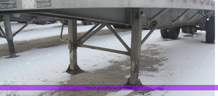 image for item 7820 1995 Wilson 48' spread axle flat bed trailer