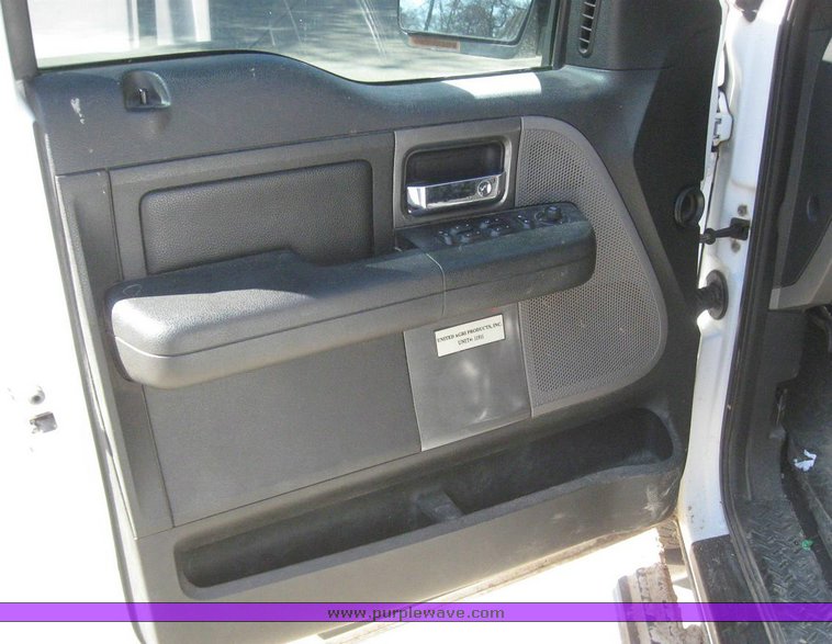 image for item 7825 2006 Ford F150