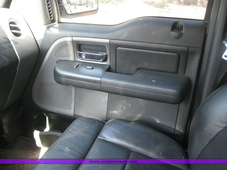 image for item 7825 2006 Ford F150