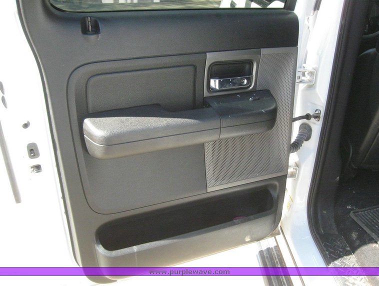 image for item 7825 2006 Ford F150