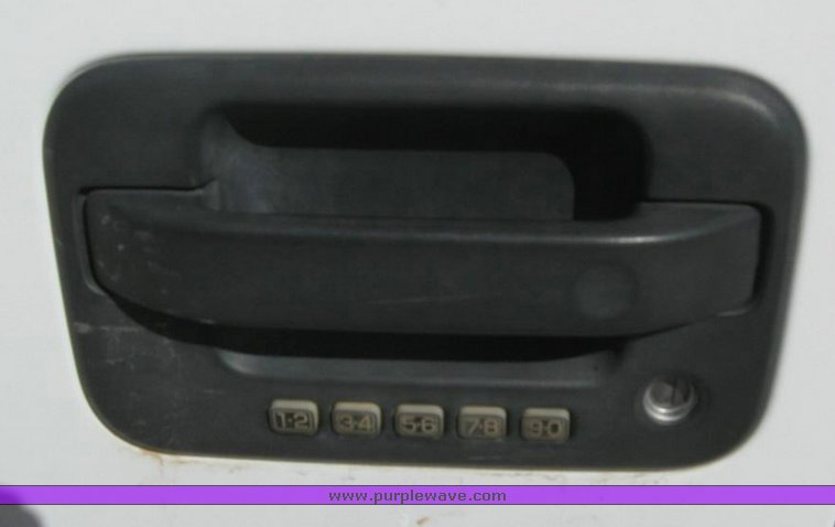 image for item 7825 2006 Ford F150