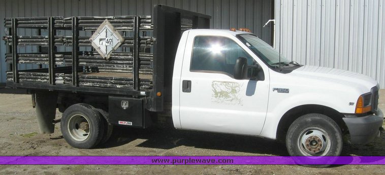 image for item 7826 1999 Ford F350 Super Duty
