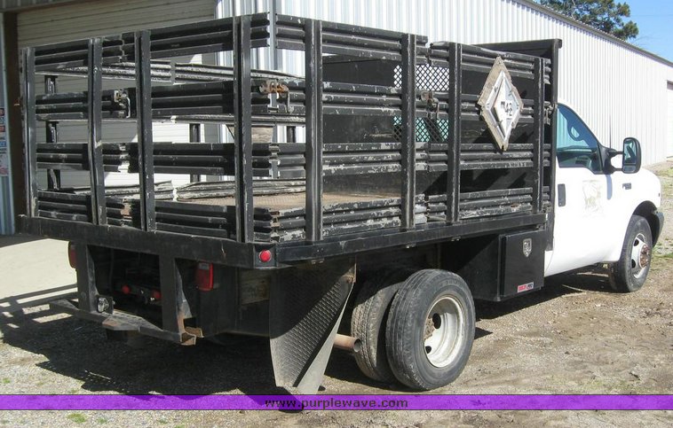 image for item 7826 1999 Ford F350 Super Duty