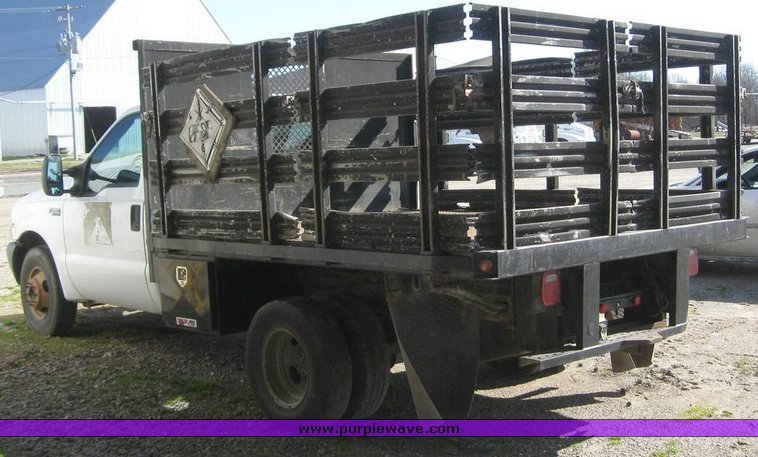 image for item 7826 1999 Ford F350 Super Duty