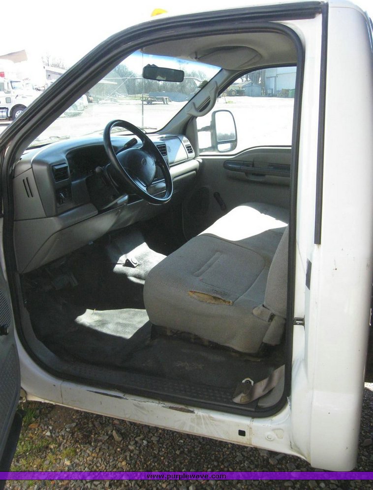 image for item 7826 1999 Ford F350 Super Duty