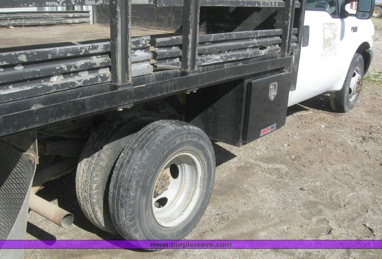 image for item 7826 1999 Ford F350 Super Duty