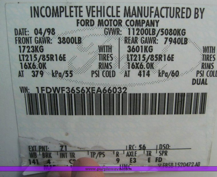 image for item 7826 1999 Ford F350 Super Duty