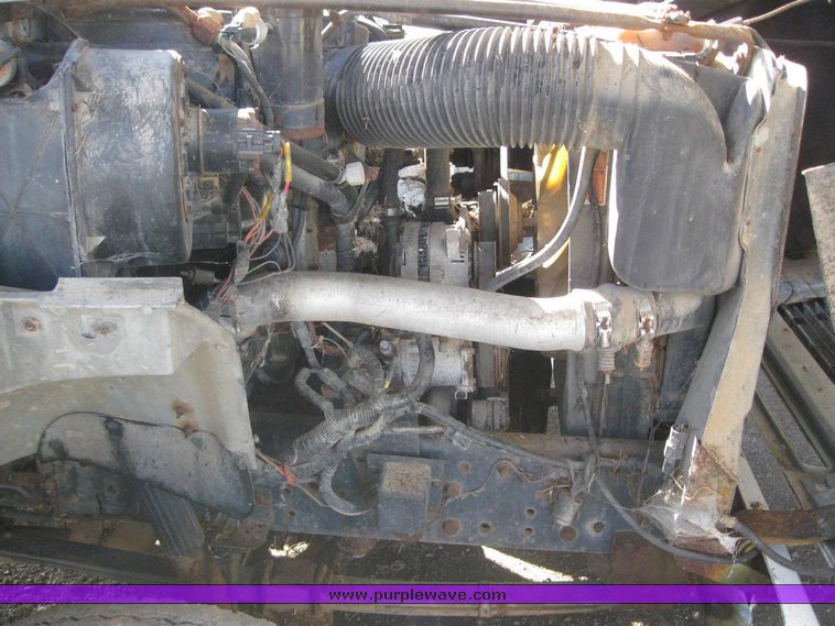 image for item 7827 1993 Ford F600FLPO