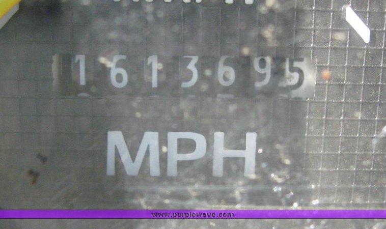 image for item 7827 1993 Ford F600FLPO