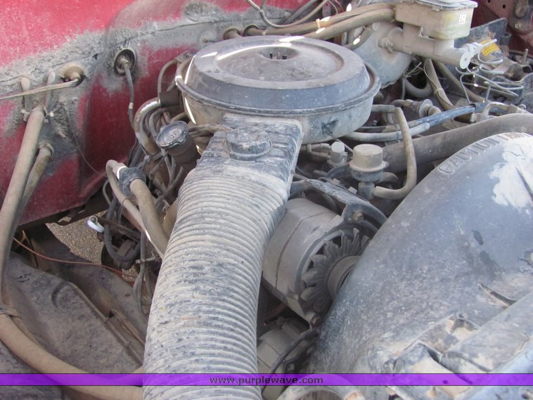 image for item 3050 1986 Chevrolet C10 Custom Deluxe pickup