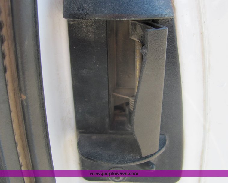 image for item 3051 2002 Chevrolet C2500HD Silverado four door extended cab pickup