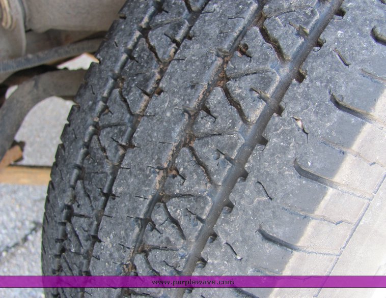 image for item 3051 2002 Chevrolet C2500HD Silverado four door extended cab pickup