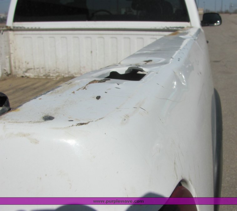 image for item 3051 2002 Chevrolet C2500HD Silverado four door extended cab pickup