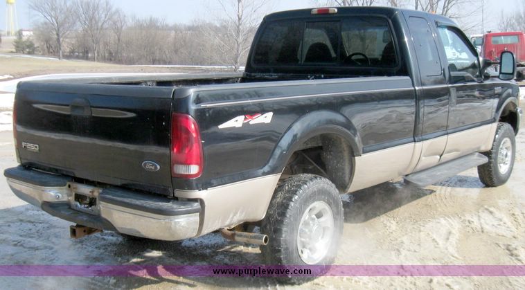 image for item 3060 1999 Ford F250
