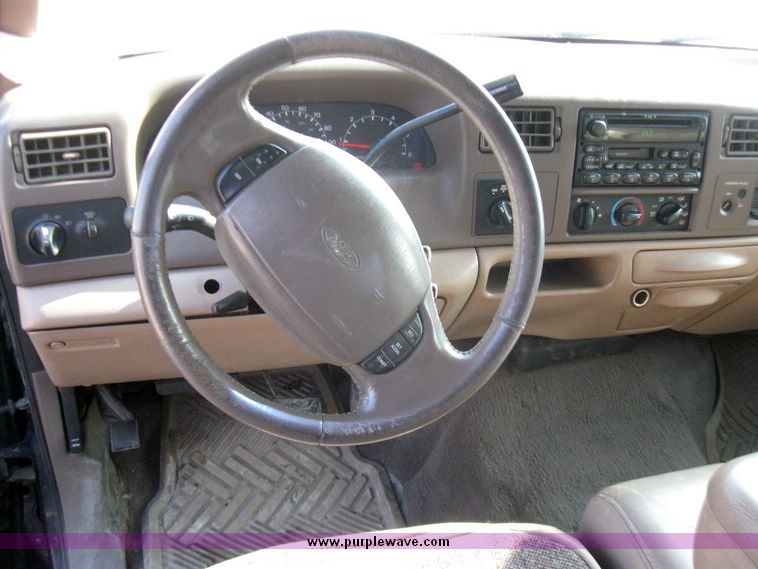 image for item 3060 1999 Ford F250
