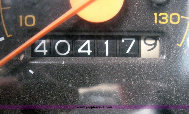 image for item 5597 1985 GMC Sierra K1500