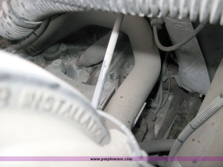 image for item 5599 2001 GMC Savana G3500 box truck