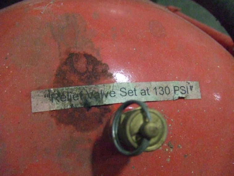 image for item 6452 Central Pneumatic pressurized sand blaster