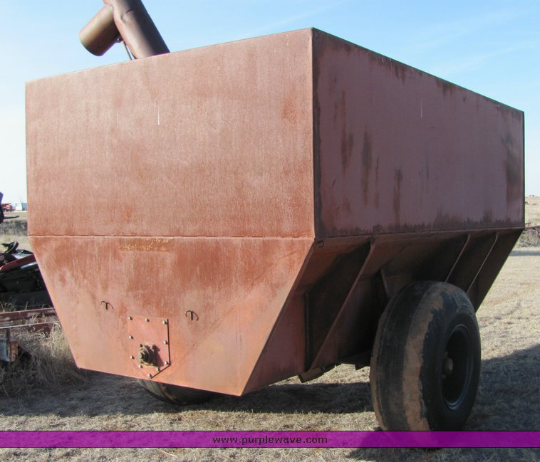 image for item 3012 Phares & Wilkins 400 bushel grain cart