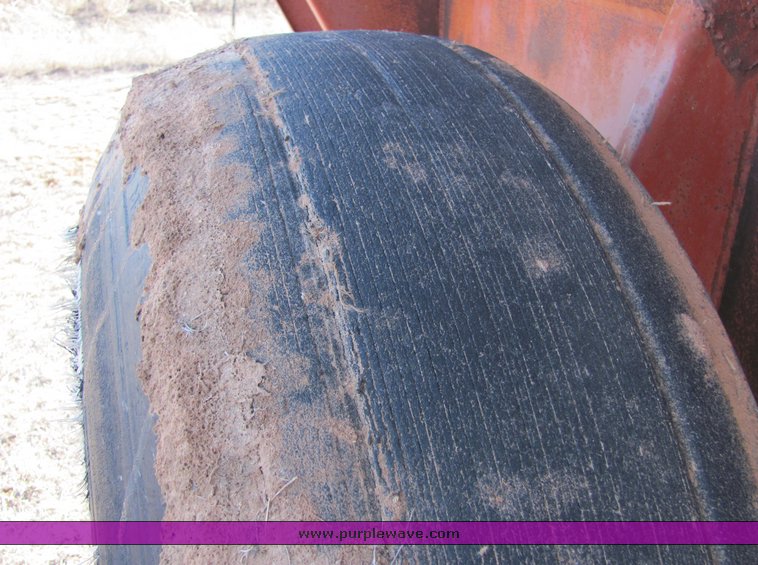 image for item 3012 Phares & Wilkins 400 bushel grain cart