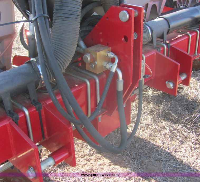 image for item 3041 2005 Case 1200 planter