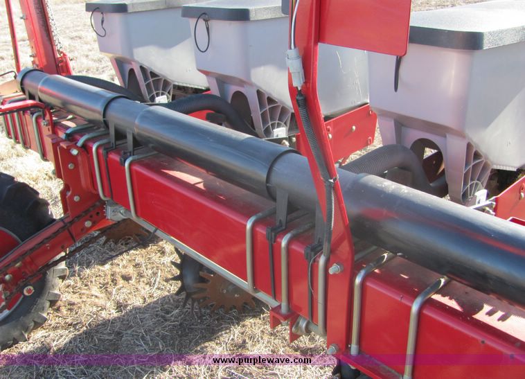 image for item 3041 2005 Case 1200 planter