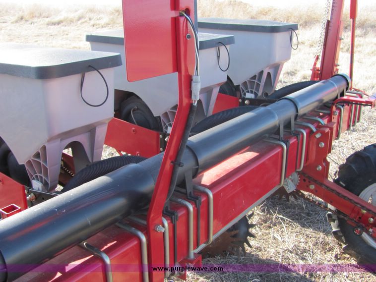 image for item 3041 2005 Case 1200 planter