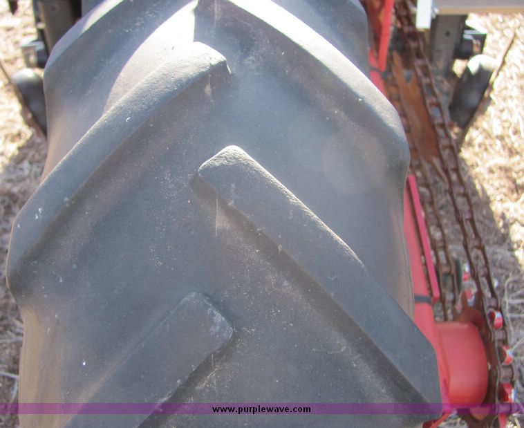 image for item 3041 2005 Case 1200 planter