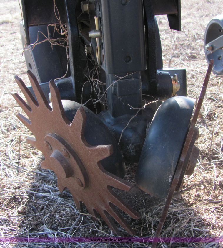 image for item 3041 2005 Case 1200 planter