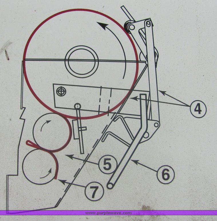image for item 3048 2001 John Deere 567 round baler